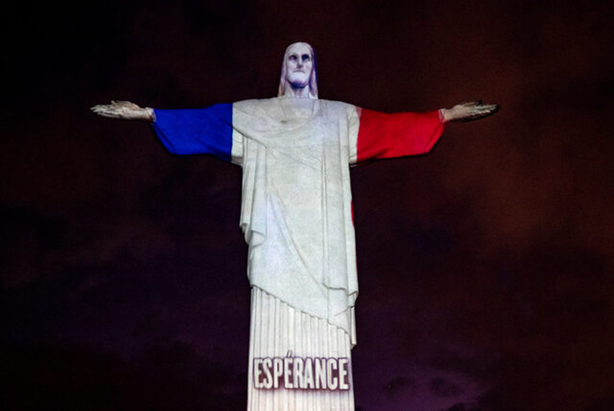 مجسمه مسیح در برزیل سفیدپوش شد +‌تصاویر
