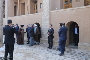 بازدید معاون قوه قضاییه از بیت و زادگاه امام در خمین‎
