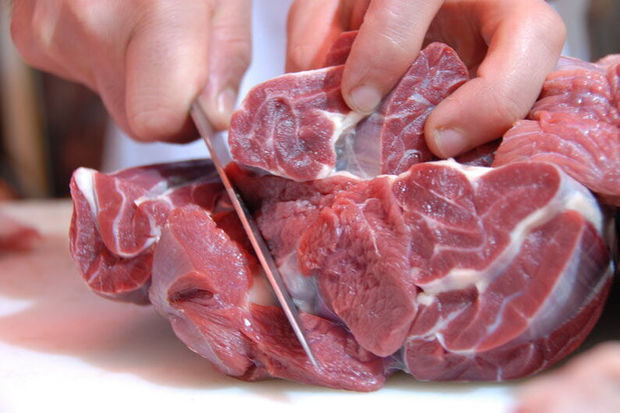قطعه بندی گوشت در مراکز عرضه قزوین ممنوع است