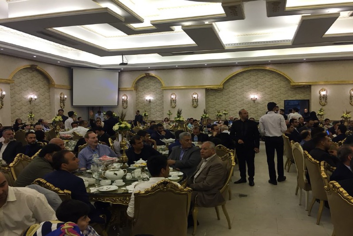 حضور استقلالی ها در مراسم افطاری به مناسبت یادبود ناصر حجازی + تصاویر