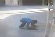 خبر انداختن یک کودک به چاه به پلیس اصفهان گزارش نشده است