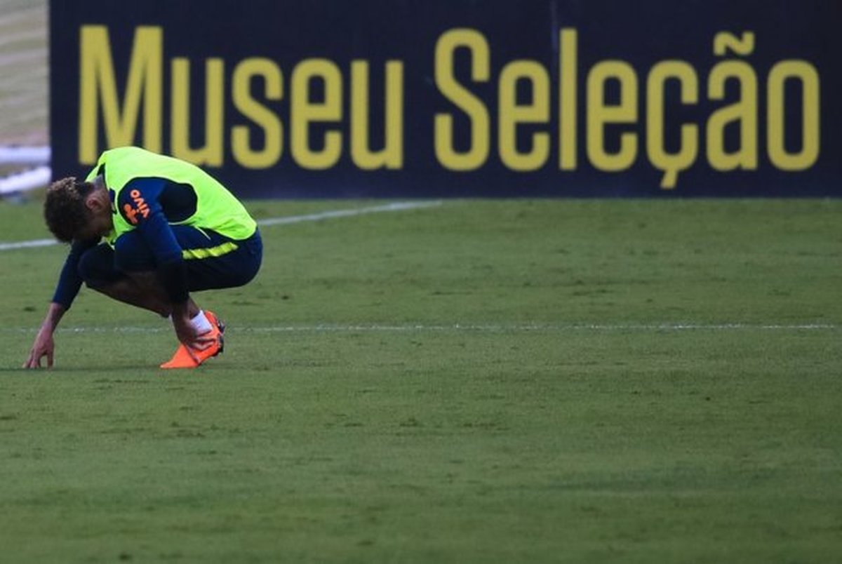 نیمار جام جهانی را از دست داد؟ + عکس
