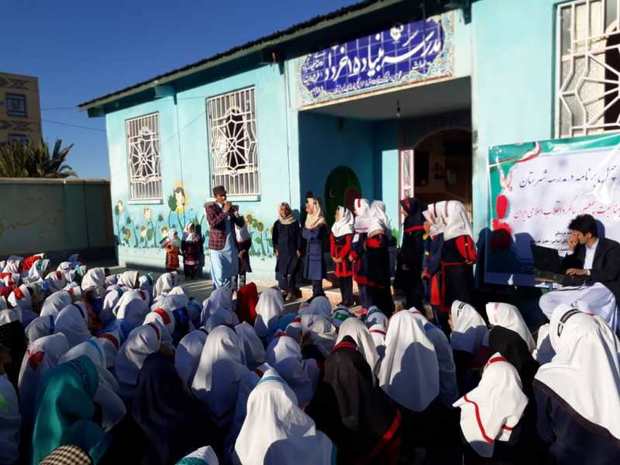 40 برنامه فرهنگی در 40 مدرسه خاش در حال برگزاری است