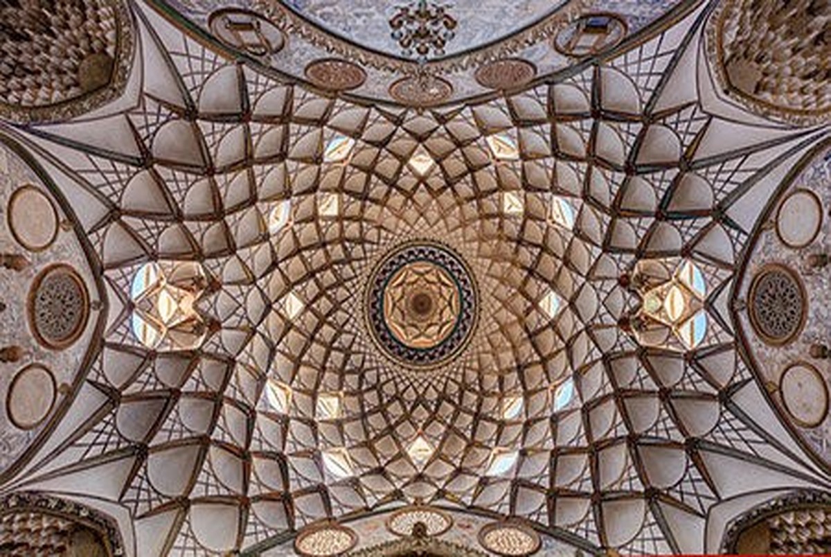 معماری بی نظیر خانه بروجردی ها در کاشان+ تصاویر