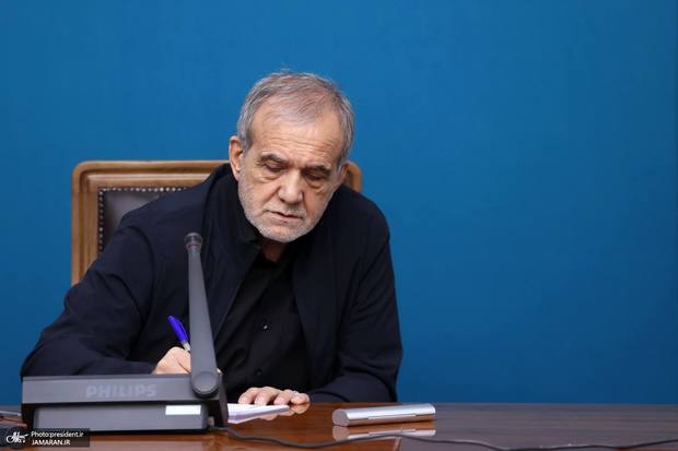 پزشکیان به محسن رضایی تسلیت گفت