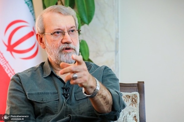 علی لاریجانی: جنگ ما هنوز خاتمه پیدا نکرده؛ جریان‌های سیاسی و افرادی که تریبون دارند توجه داشته باشند که در یک موقعیّت مهم هستیم/ خریداری تجهیزات جدید مطرح بوده است/ توصیه‌ی من همیشه این است که ایران هیچ وقت دیپلماسی را ترک نکند