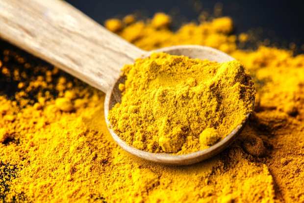 
معجزه این ادویه طلایی برای درد مفاصل