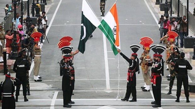پاکستان از سرگیری تجارت با هند را آغاز نکرده لغو کرد