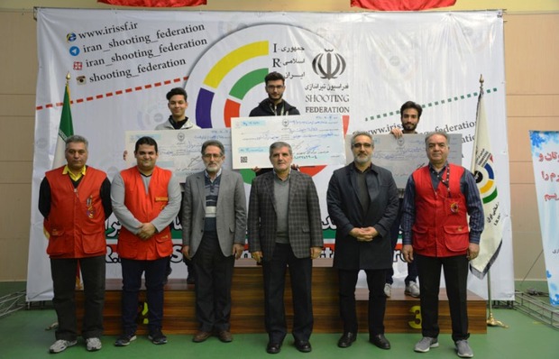 تیرانداز سمنانی قهرمان رقابت های آزاد سلاح بادی مردان شد