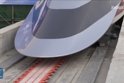 اولین قطار شناور جهان با سرعت ۶۲۰ کیلومتر بر ساعت!
