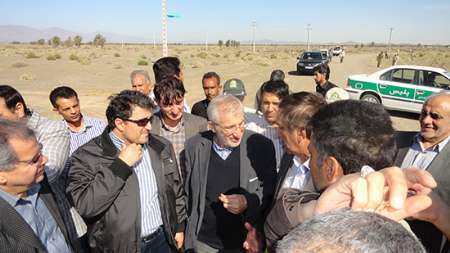 رئیس بنیاد مستضعفان از 2 طرح اقتصاد مقاومتی در قلعه گنج بازدید کرد