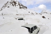 برف بهاری راه دسترسی ۵ روستای تکاب را مسدود کرد