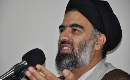 یک عضو مجلس خبرگان: بی سوادی برخی مداحان، آسیب مجالس عزاست