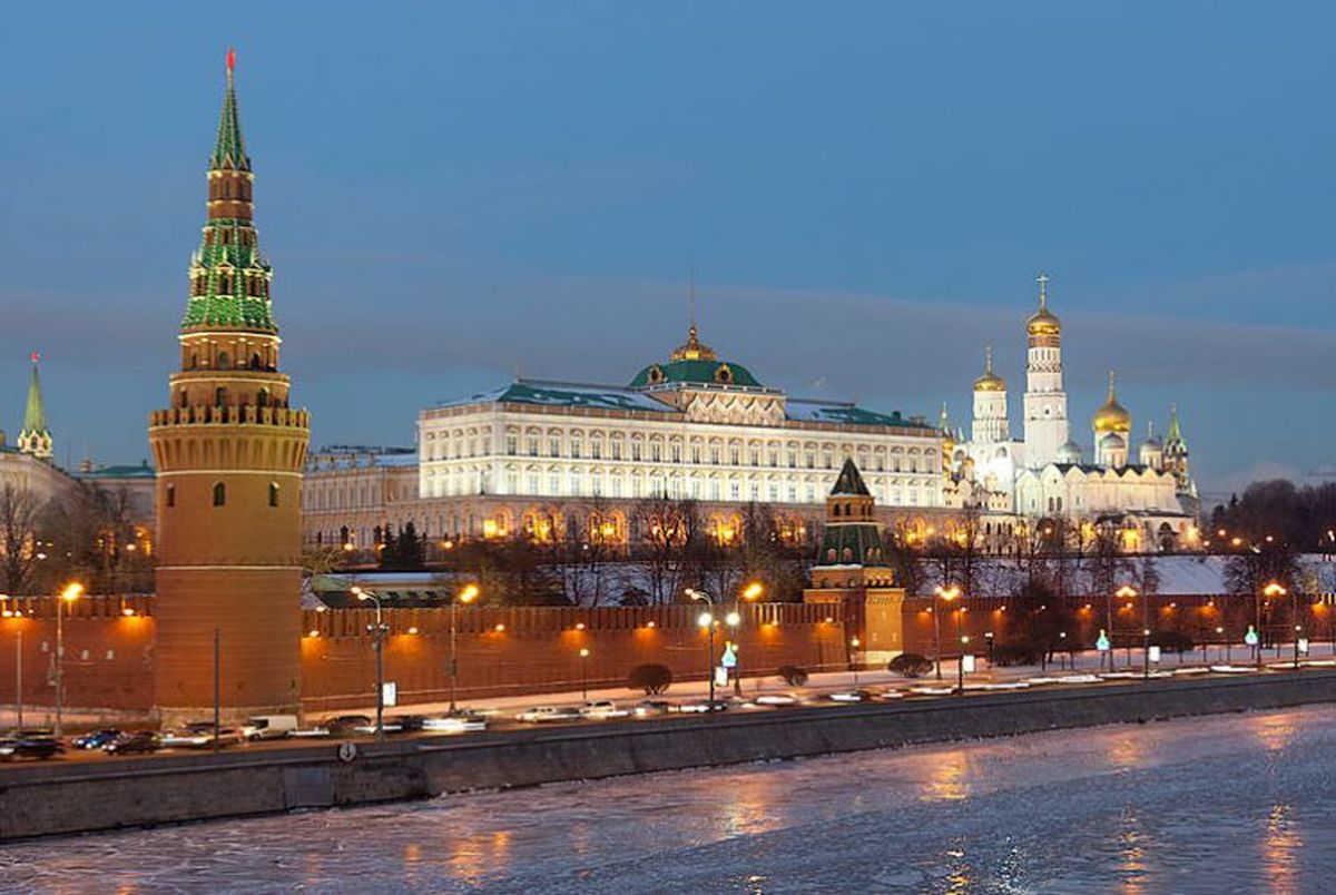مسکو و گردشی ۲۴ ساعتی