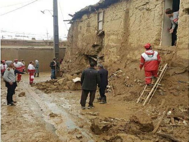 2 واحد مسکونی روستایی در بروجرد تخریب شد