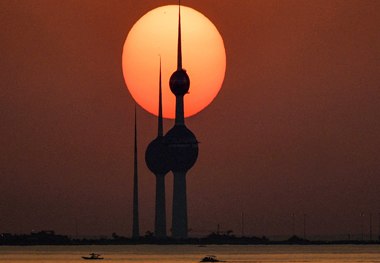 نیویورک‌تایمز: چتر سوراخ سنتکام؛ چرا پادشاهی‌های خلیج فارس به دنبال جایگزینی برای ایالات متحده هستند؟