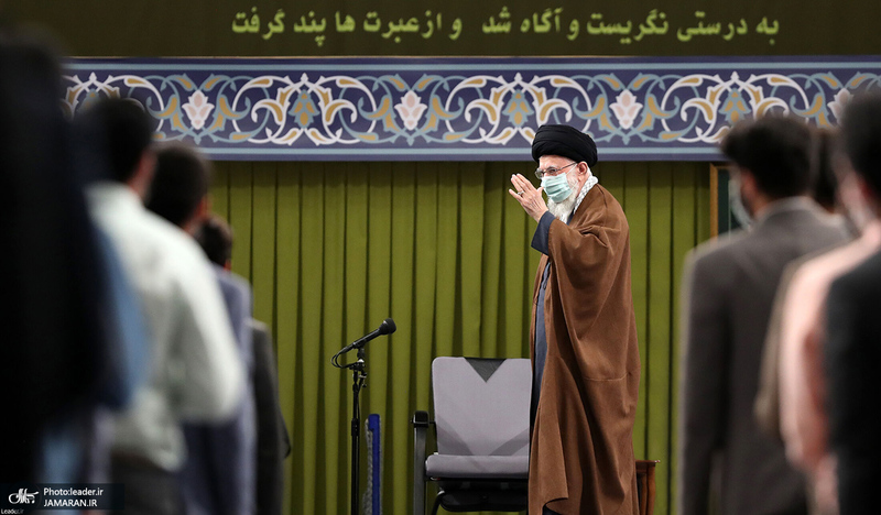 دیدار جمعی از دانشجویان با رهبر معظم انقلاب