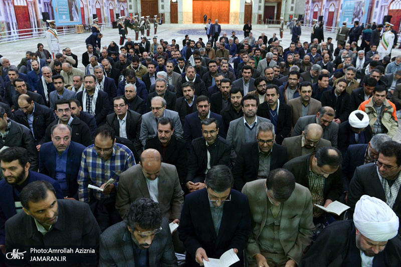تجدید میثاق رئیس و امدادگران کمیته امداد امام خمینی(س) با آرمان های بنیانگذار جمهوری اسلامی ایران