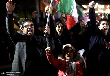 چهل و چهارمین شب اجتماع پرشور مردم در تهرانپارس