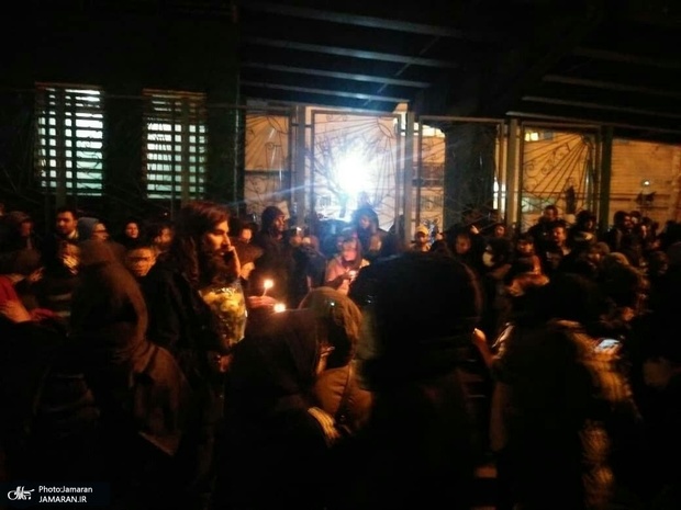 تجمع جمعی از شهروندان تهرانی برای جانباختگان هواپیمای اوکراینی + تصاویر