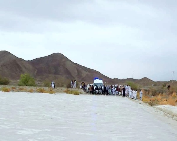 مسدود شدن مسیر قصرقند- نیکشهر بر اثر طغیان رودخانه  5 کشته و زخمی در تصادف محور نیکشهر-ایرانشهر