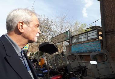 قانعی راد یک سازه تاریخی بیمارستانی در حال ویرانی است.

