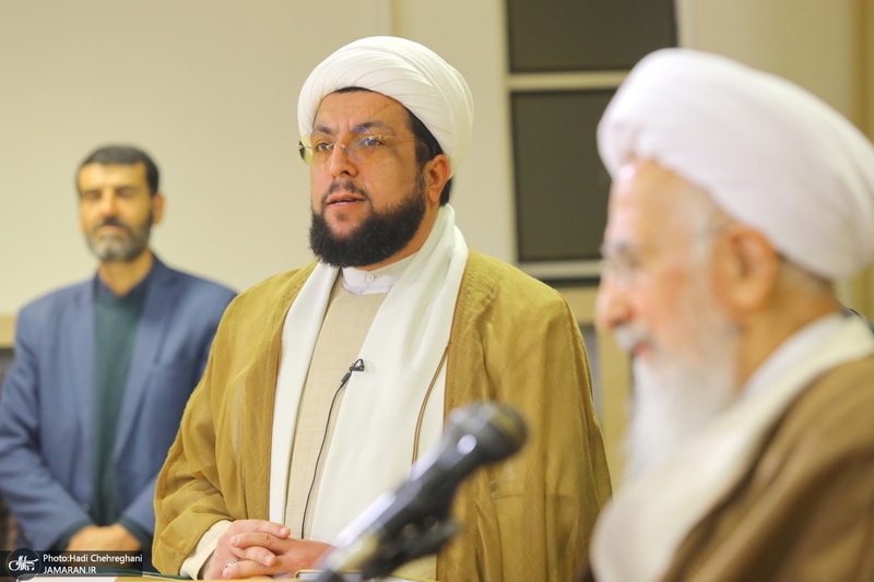 عمامه گذاری طلاب توسط مراجع اعظام تقلید در روز میلاد امام علی (ع)‎