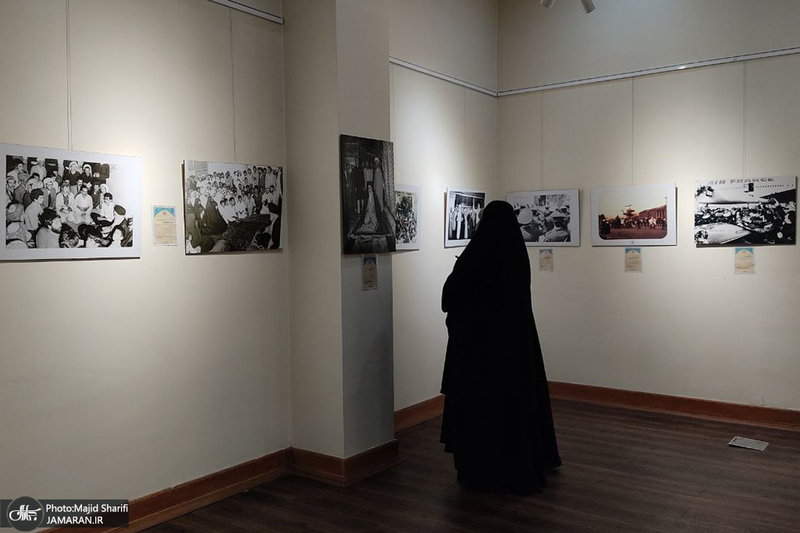 حضور اقشار مختلف مردم به مناسبت دهه فجر در بیت تاریخی امام خمینی (س)