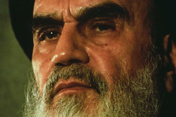 حکمی منحصر به شیطان/ مقابله با تهاجم فرهنگی و دفاع از ارزشهای دینی