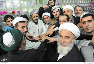 ادای احترام  گروه های اهل تسنن نسبت به امام راحل