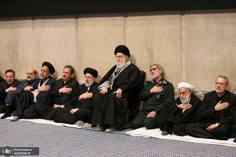 مراسم بزرگداشت شهید حاج قاسم سلیمانی و همرزمانش در حسینیه امام خمینی (ره)