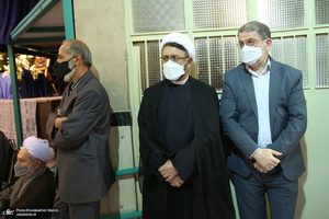 مراسم تشییع حجت الاسلام و المسلمین محتشمی پور در حسینیه جماران