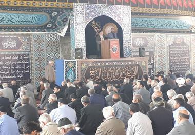 امام جمعه سمنان: مسوولان مراقب توطئه های دشمنان باشند