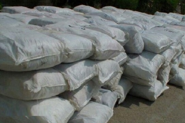 10 تن کود شیمیایی قاچاق در بوئین زهرا کشف شد
