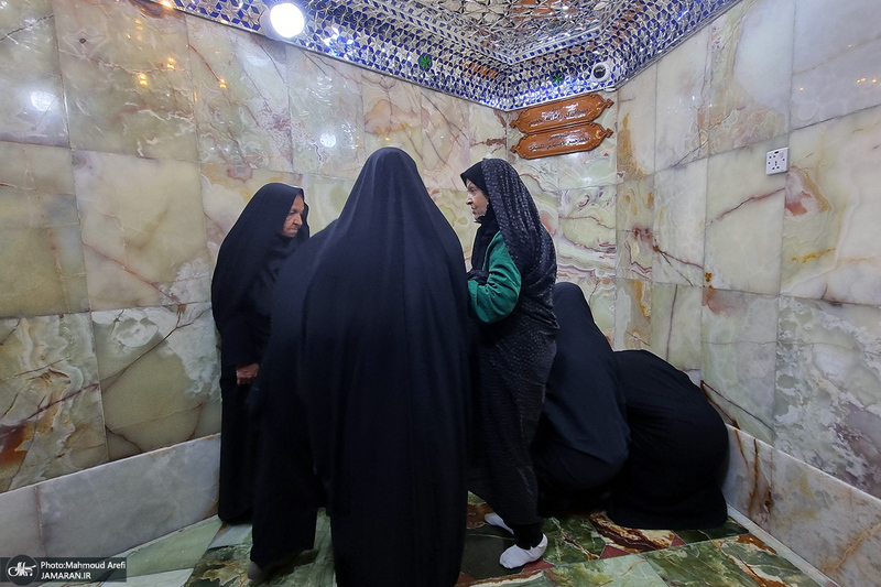 مزار آیت الله سید مصطفی خمینی (ره) در حرم امام علی (ع)