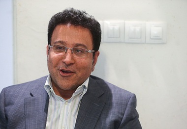 حسین هدایتی با تودیع وثیقه ۲۰۰ میلیارد تومانی آزاد شد