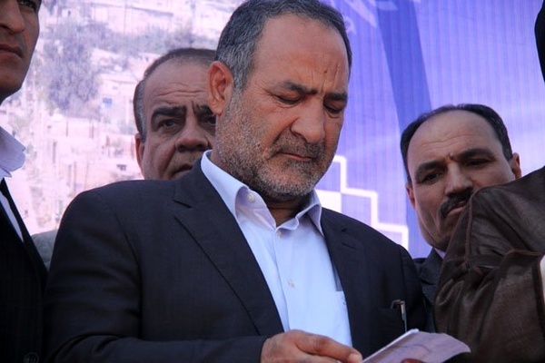 برخی فکر می‌کنند خارج از کشتی انقلاب‌اند  باید امید و کار را به جامعه بازگرداند