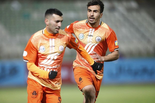 مسلمان به دیدار با پرسپولیس می رسد