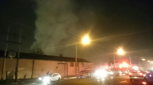 مصدومیت یک آتش نشان در جریان عملیات مهار حریق یک انبار درباقرشهر
