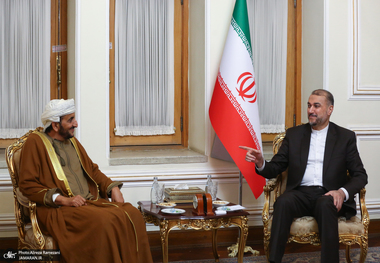 مسقط، مهم ترین تسهیل کننده دیدارهای غیرمستقیم ایران و آمریکا/ چرا عمان تمایلی به نمایش قدرت دیپلماتیک خود ندارد؟/ عمان کانال گفت و گوی غیرمستقیم میان تهران-واشنگتن را باز نگاه داشته است