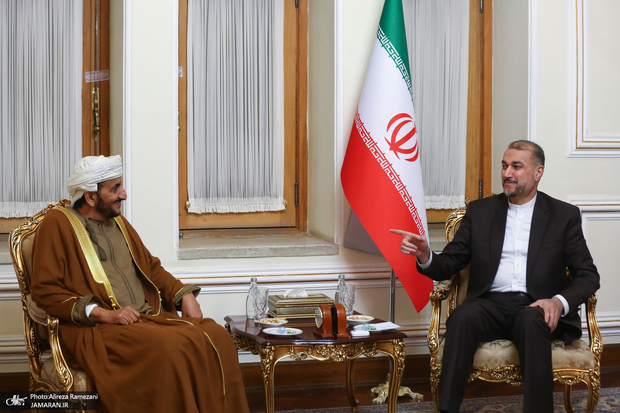 مسقط، مهم ترین تسهیل کننده دیدارهای غیرمستقیم ایران و آمریکا/ چرا عمان تمایلی به نمایش قدرت دیپلماتیک خود ندارد؟/ عمان کانال گفت و گوی غیرمستقیم میان تهران-واشنگتن را باز نگاه داشته است