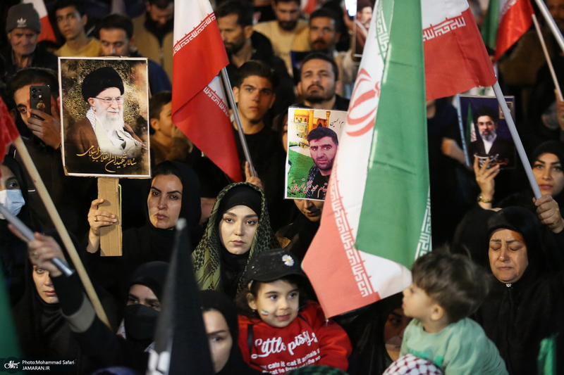 سی و نهمین شب اجتماع پرشور مردم در رباط کریم