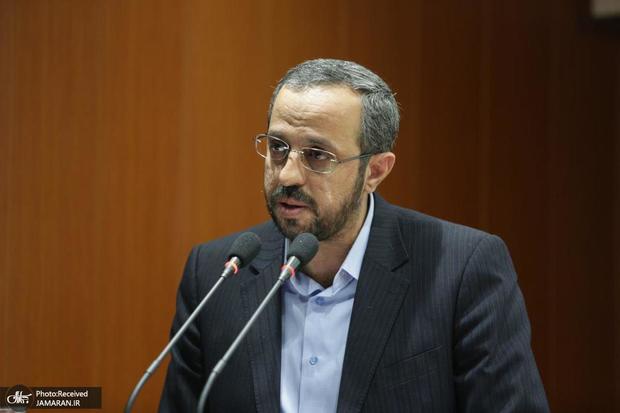 مشاور قالیباف پاسخ آشنا را داد + عکس