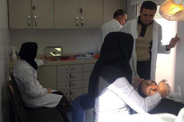 دانش آموزان مناطق حاشیه خدمات رایگان دندانپزشکی می گیرند