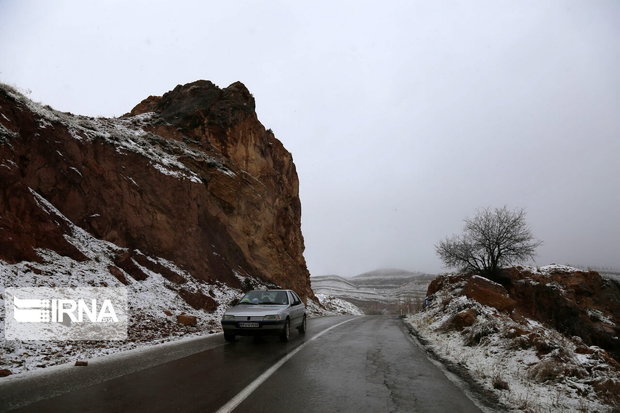 هوای مناطق زلزله‌زده آذربایجان‌شرقی برفی می‎شود