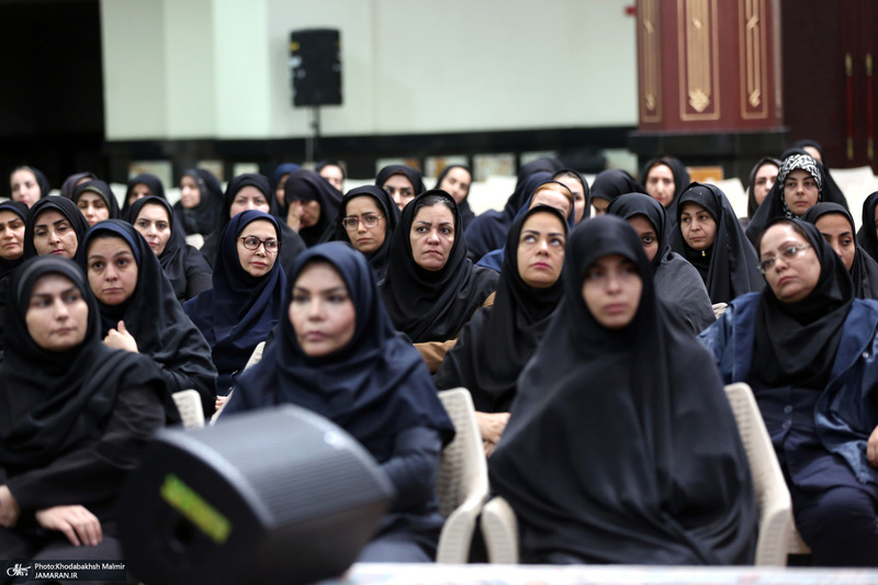 دیدار مدیران و کارکنان نهاد کتابخانه‌های عمومی کشور با سید حسن خمینی