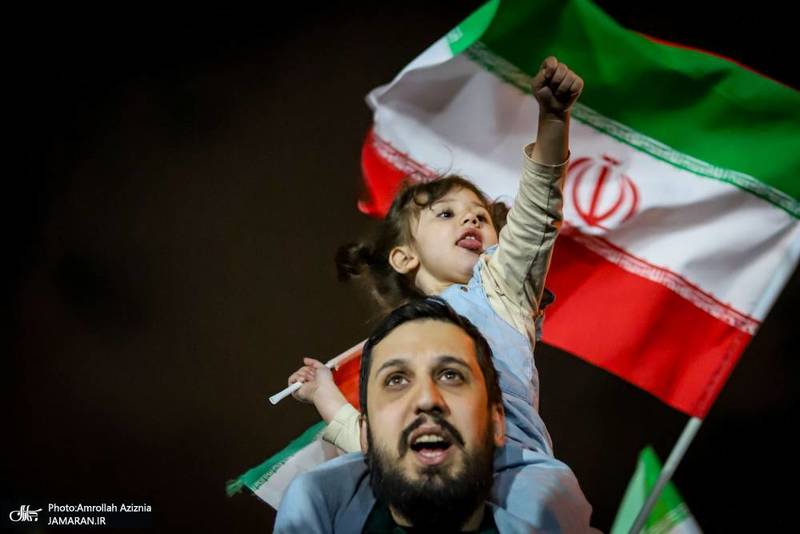 چهل و یکمین شب اجتماع پر شور مردم در شهرک ولیعصر (عج)