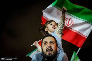 چهل و یکمین شب اجتماع پر شور مردم در شهرک ولیعصر (عج)