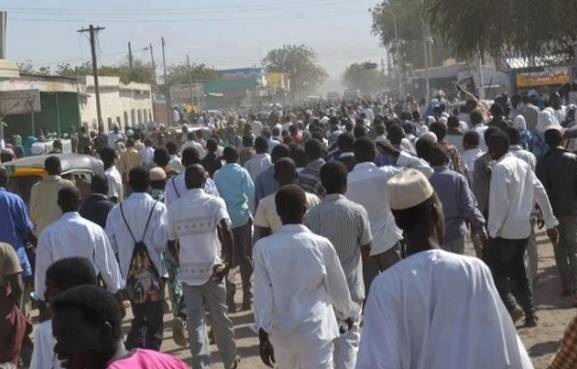 گسترش اعتراض ها به گرانی در سودان و برقراری حالت فوق العاده در 4 ایالت