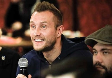 بازیکن اوکراینی با شهرداری ورامین به توافق رسید
